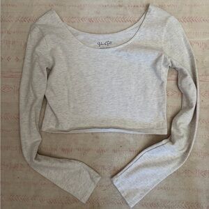 john galt brandy melville gray cropped long sleeve